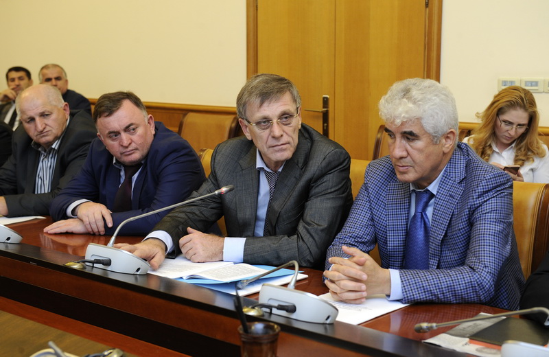 Вопросы социального партнерства обсудили в Правительстве Дагестана